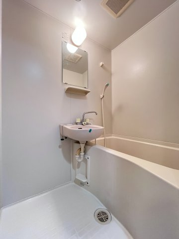 ランブラスあびこの浴室