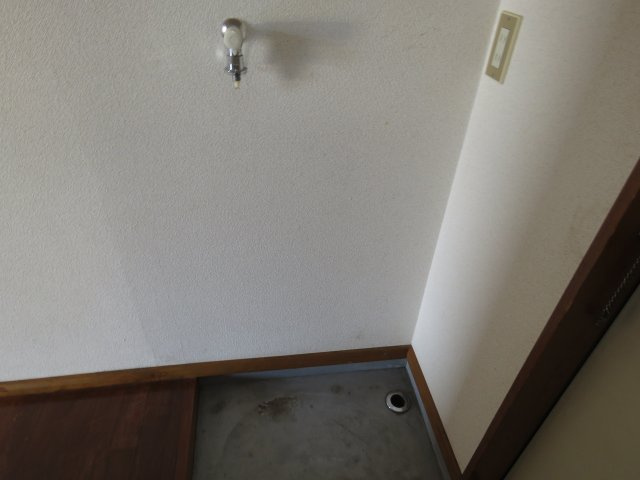 チヒロハイツのその他|洗濯機置場