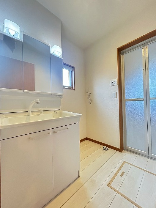 岡崎市稲熊町8丁目の独立洗面台