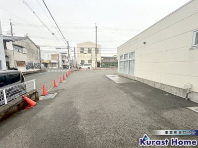 【駐車場】 | 大和高田線ロードサイド南花田店舗