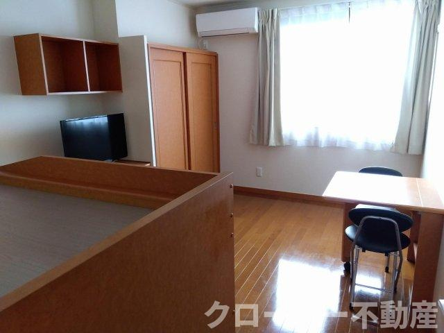 レオパレスブレッツァ　イーストの居間・リビング