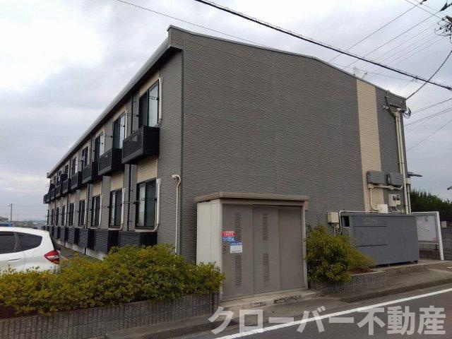 レオパレスブレッツァ　イーストのエントランス