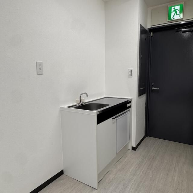 今池エフワンビルの内装