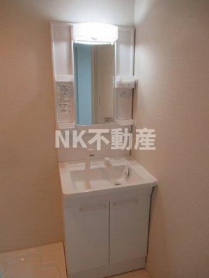 【洗面所】 | ココファイン田島（東部市場前賃貸） | 広い洗面スペース
