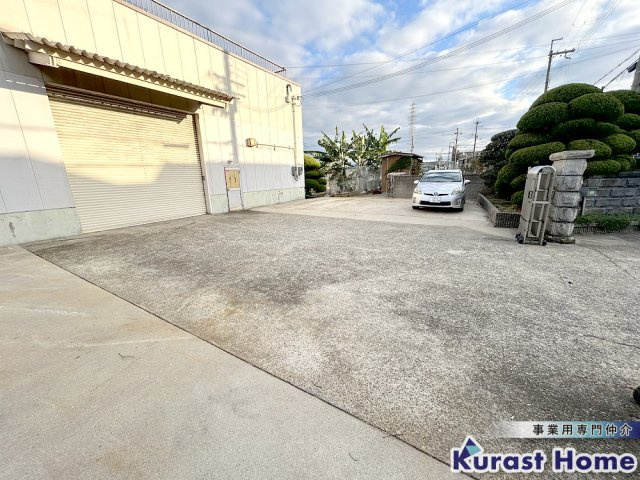 【駐車場】 | 大阪狭山市東池尻倉庫