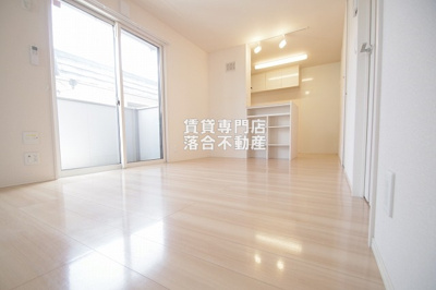 【居間・リビング】 | エクセル川端 Ｆ棟 | 清潔感のあるゆったりとしたリビング♪