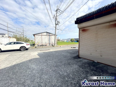 【周辺】 | 若松町5丁目貸倉庫(南から2軒目)