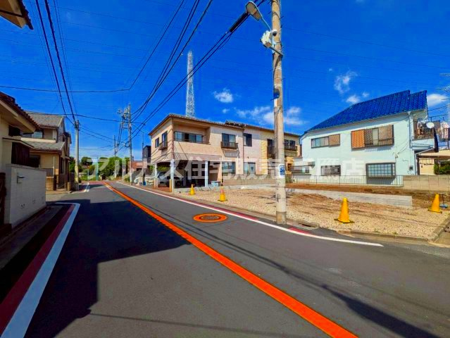 杉並区上高井戸1丁目 京王線 芦花公園駅 新築戸建の前面道路含む現地写真
