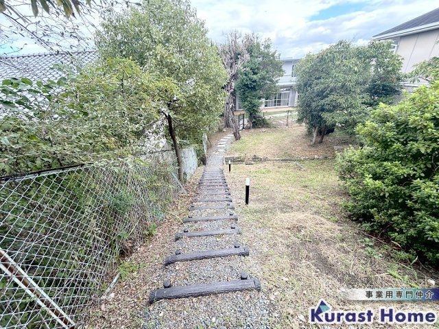 【庭】 | 旭ヶ丘貸テナント