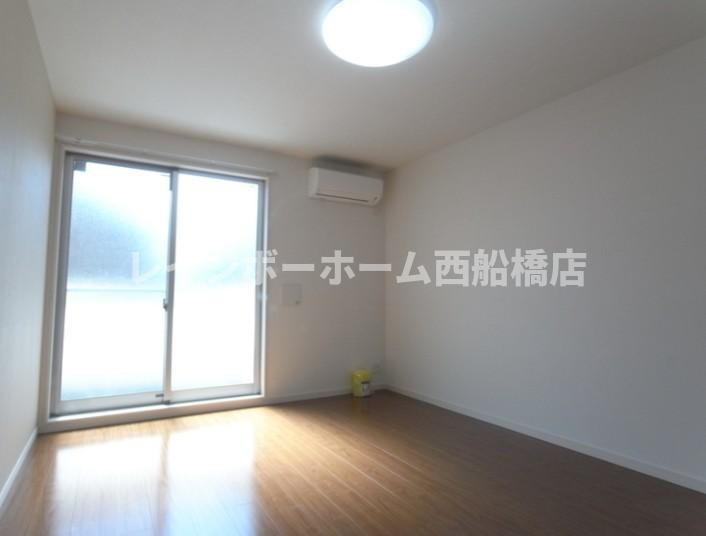 千葉市花見川区花園３丁目のアパート