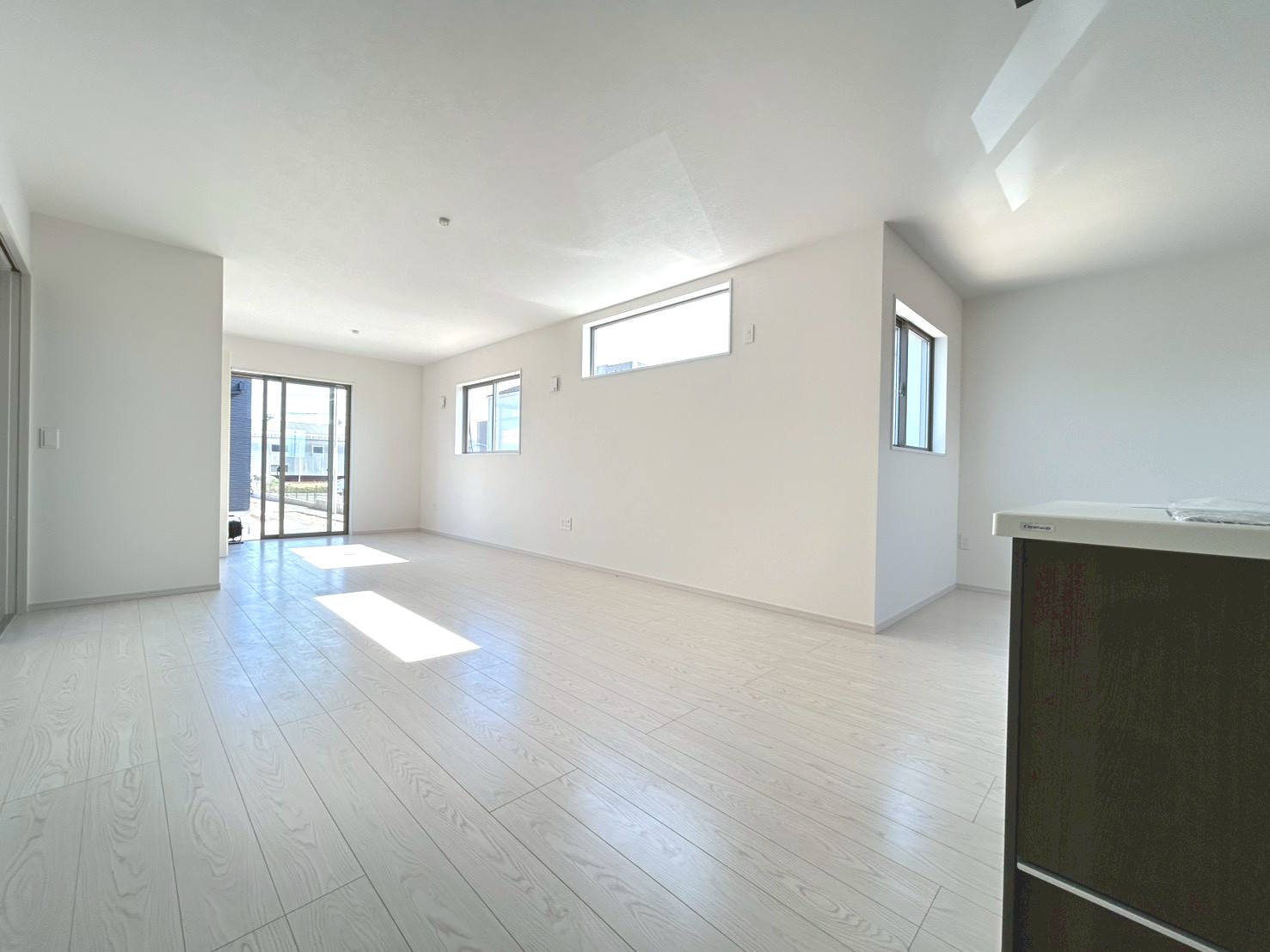 新築戸建　一宮市丹陽町2期　全2区画分譲の前面道路含む現地写真|「現地（2026年3月8日）撮影」　
■前面道路　
■ヤマダ不動産　株式会社リライフ