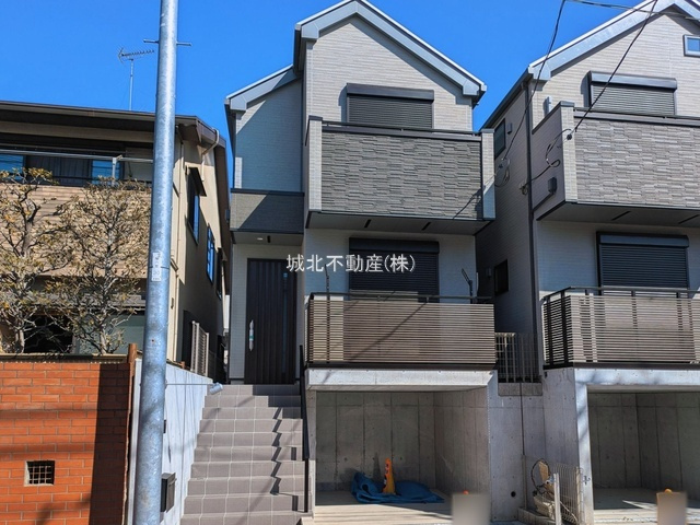 練馬区関町北4丁目 全2棟A号棟の外観|現地（2026年2月4日撮影）