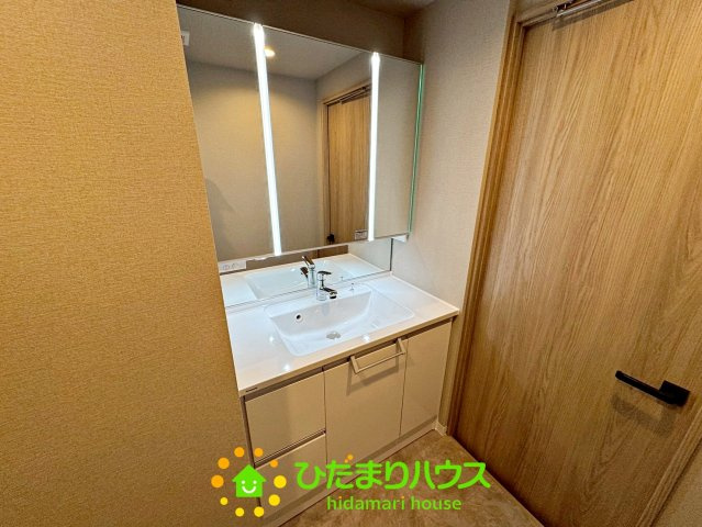 クレセント東鷲宮の独立洗面台