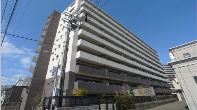アルファライフ吉塚駅東の外観