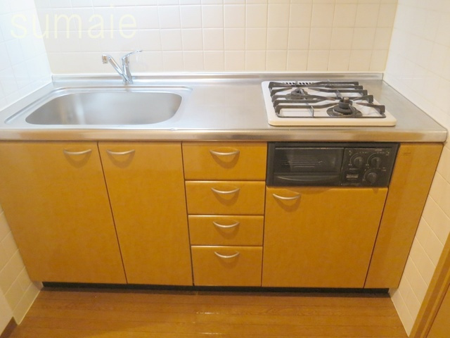 ジェネラスパレスのキッチン|２口コンログリル設置済みの綺麗なキッチンです♪