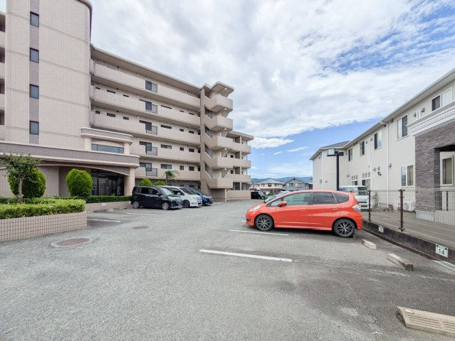 【駐車場】 | ハイネス博多南