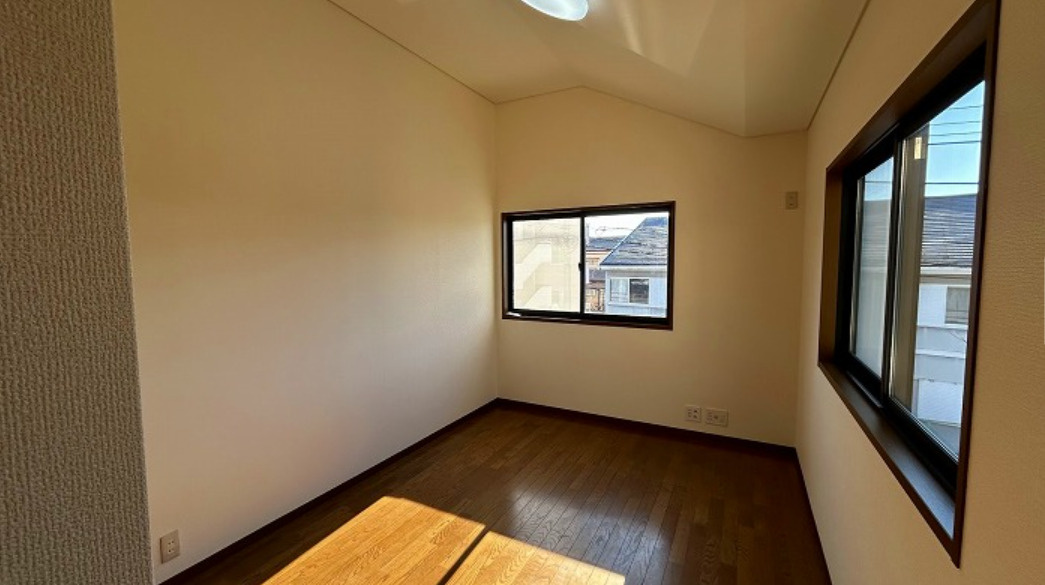 【中古】前橋市岩神町2丁目　４LDKの洋室