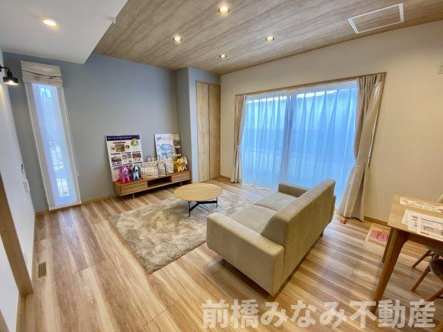【新築】前橋市問屋町2丁目　限定1棟　スマートワンシティ　新築建売の居間・リビング|ゆったりとした居間です