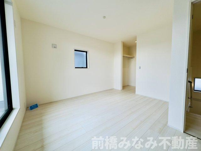 【新築】前橋市関根町第1　２号棟(全４棟)　リーブルガーデン　新築建売分譲の洋室|きれいな洋室です