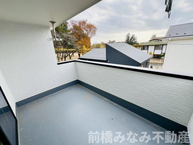【新築】前橋市関根町第1　２号棟(全４棟)　リーブルガーデン　新築建売分譲のバルコニー|開放的で明るい空間を演出してくれるバルコニーです
