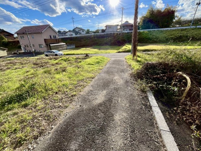 【土地】高崎市本郷町　２筆１００坪の前面道路含む現地写真