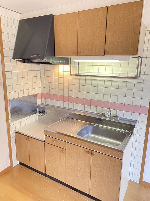 ステーションフロントハイツⅠのキッチン|※同型タイプのお写真です。