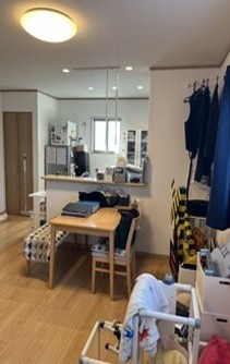 中古戸建　出雲市上直江の居間・リビング