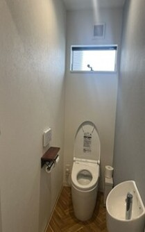 中古戸建　出雲市高岡町のトイレ