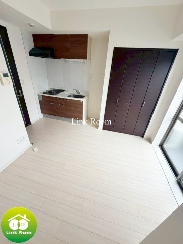 ディアレイシャス押上タワービュー通りの居間・リビング