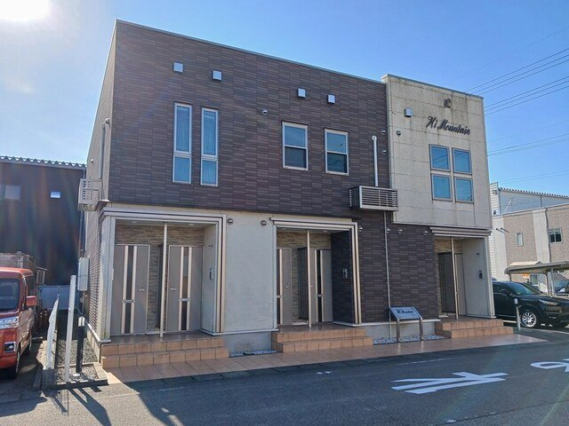 ビレッジ　ハイマウンテン　Ｅ