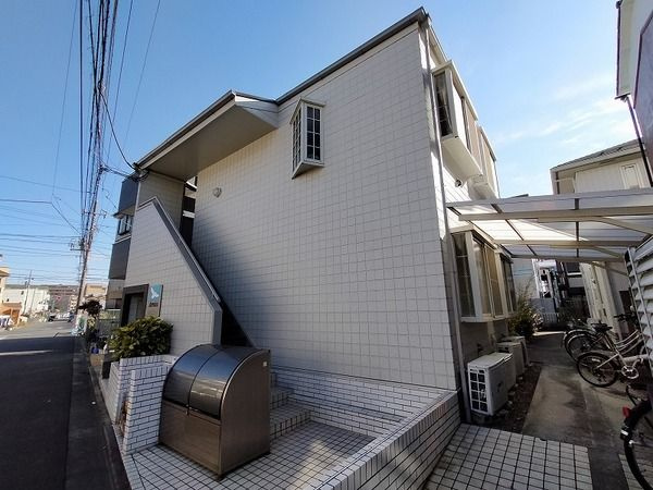 リバーサイドホワイトハウスのエントランス