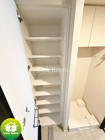 レジディア門前仲町プレイス　（旧クレヴィアリグゼ門前仲町）の収納