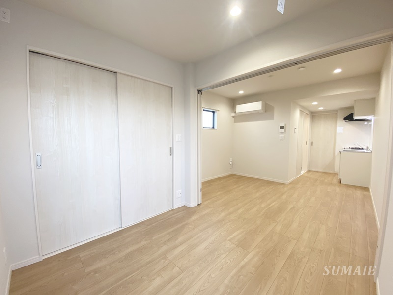 rh Nishiomiyaの洋室|木目のきれいなフローリング☆