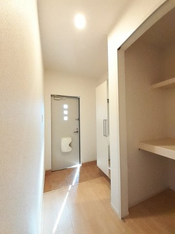ブランジュ　Ⅰの玄関|明るい玄関です