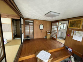 中古戸建　斐川町富村の居間・リビング|リビングです
