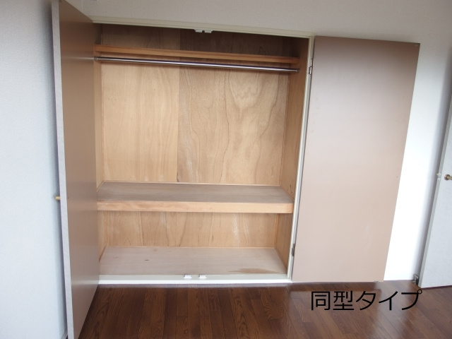 スリーエイト北町の収納