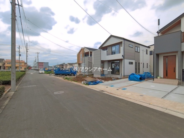 所沢市東狭山ケ丘3丁目・全15棟　新築一戸建　6号棟の前面道路含む現地写真|2026年6月24日撮影