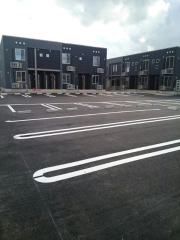 オリエンテフォレスタ　Ⅱの駐車場