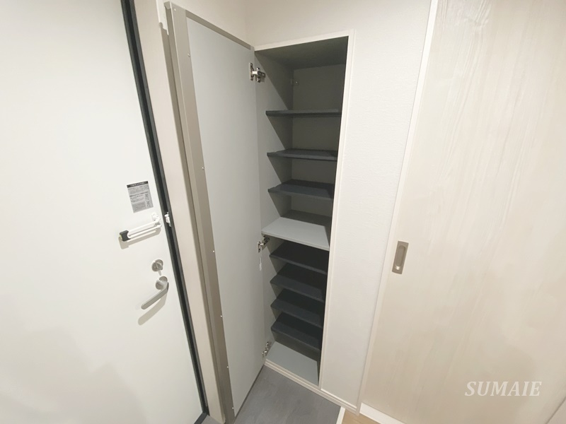 rh Nishiomiyaの収納|シューズボックスです☆