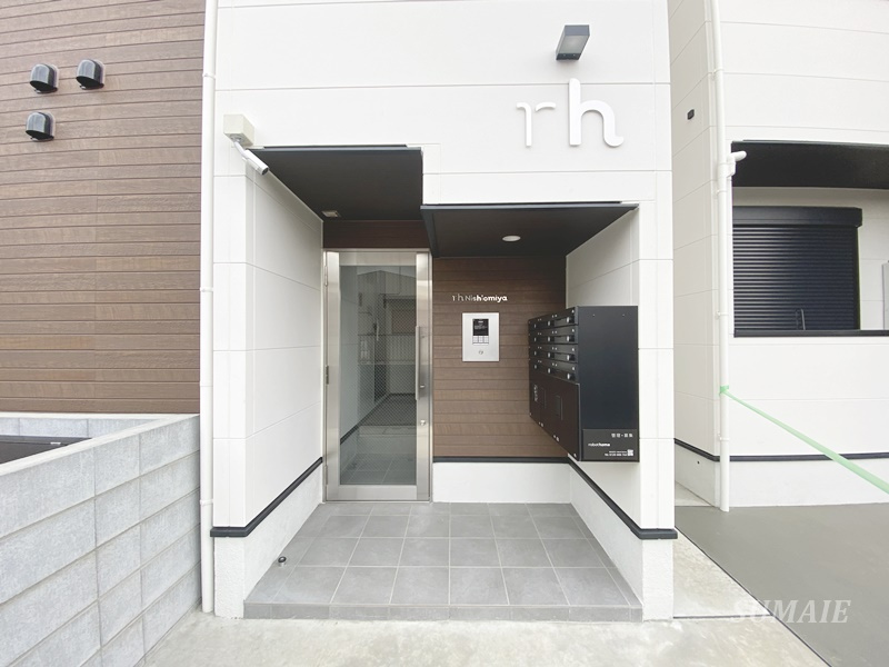 rh Nishiomiyaのエントランス|エントランス☆