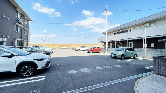 アル・ソーレ住吉の駐車場