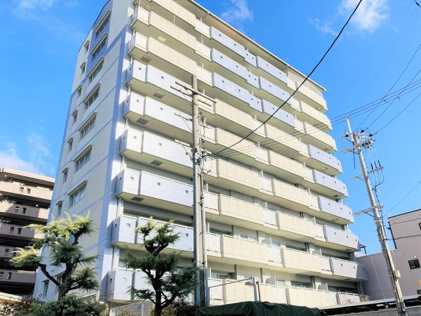 プリオーレ京都西院の外観