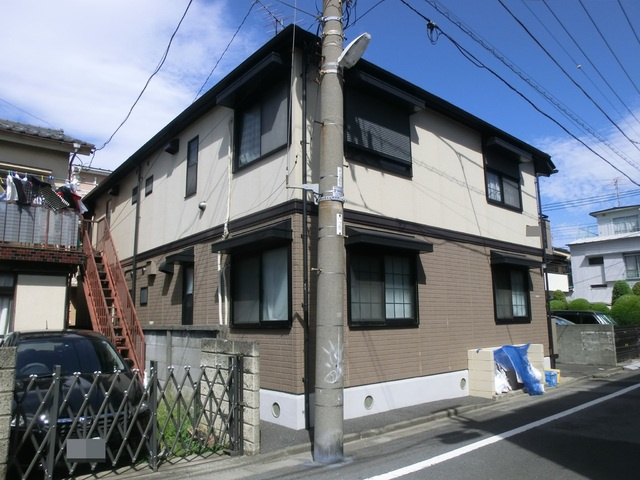 メゾンベールの外観|別の角度からの外観です。