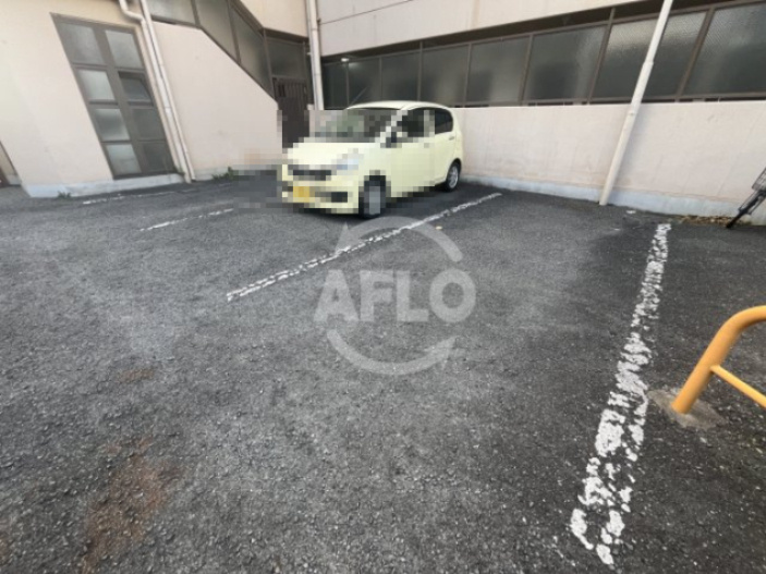 リアライズ西淡路の駐車場|リアライズ西淡路　駐車場