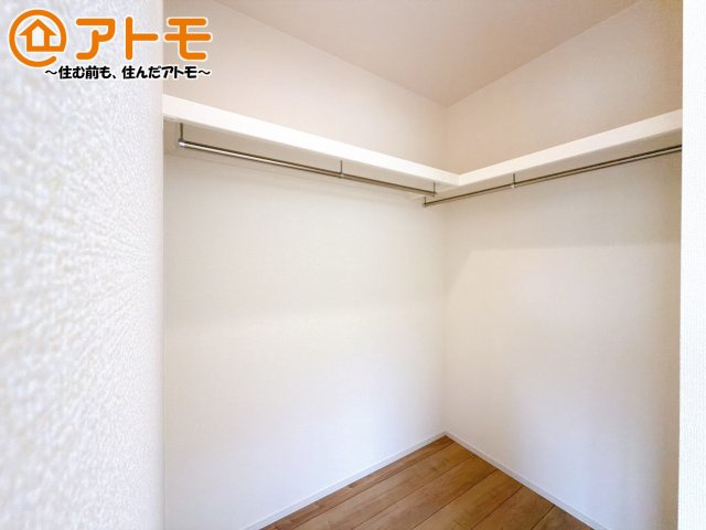 【収納】 | 伊豆の国市中條　新築一戸建て　全1棟 | ウォークインクローゼットは季節ものなどを収納することができて便利です♪