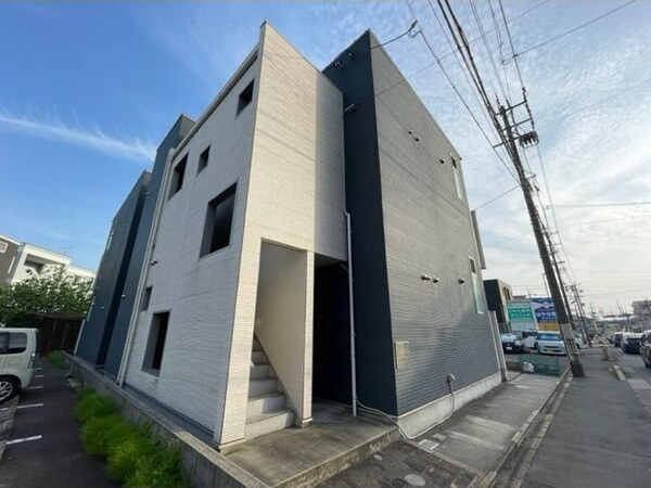 Lino holomua壱番館の外観