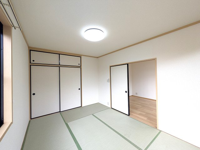 メゾンエスポワールの和室