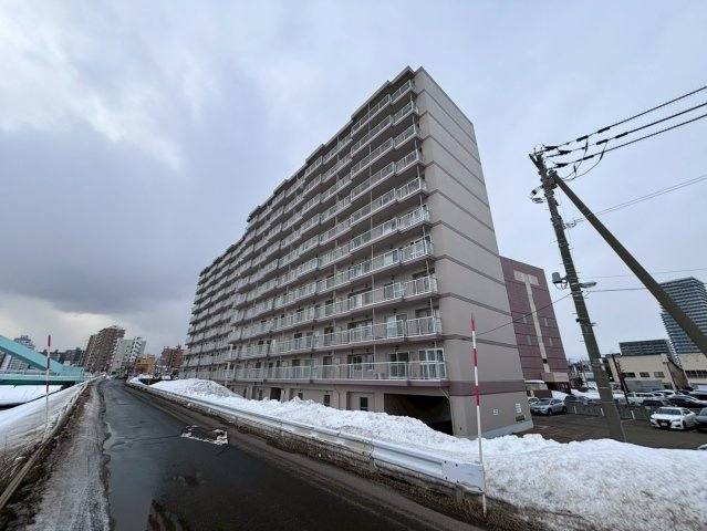 ラポール大通東の外観