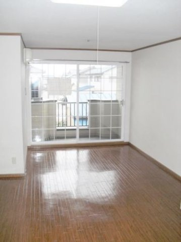 レストフルの居間・リビング