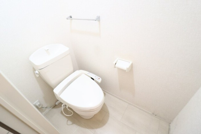 サンク・ルナCのトイレ|温水洗浄暖房便座